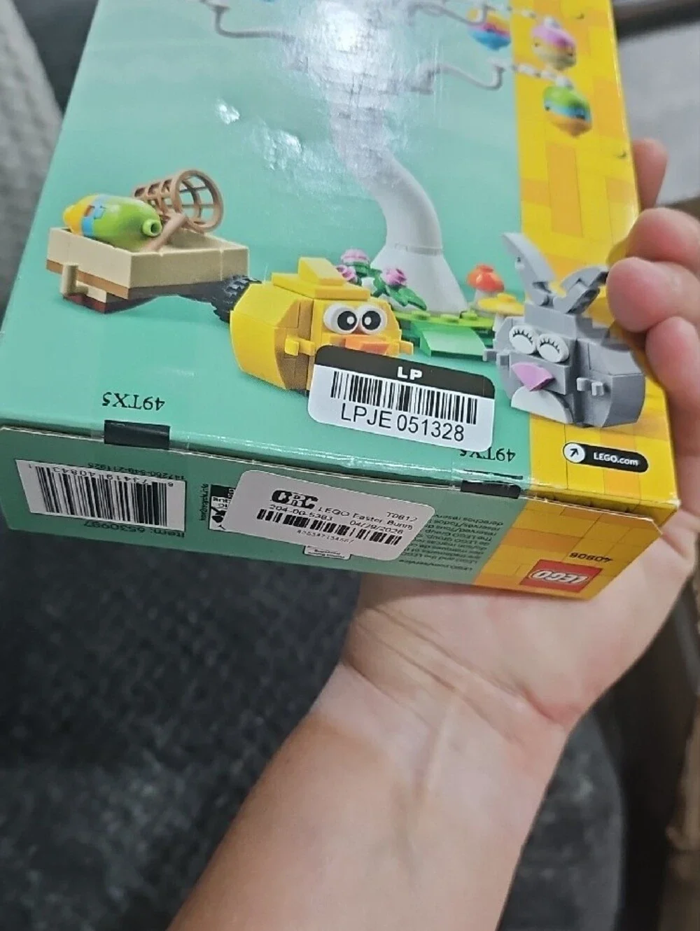 LEGO Easter Bunny & Chick Egg Hunt Set - Yellow, Gray, White, Pink, Green, Blue